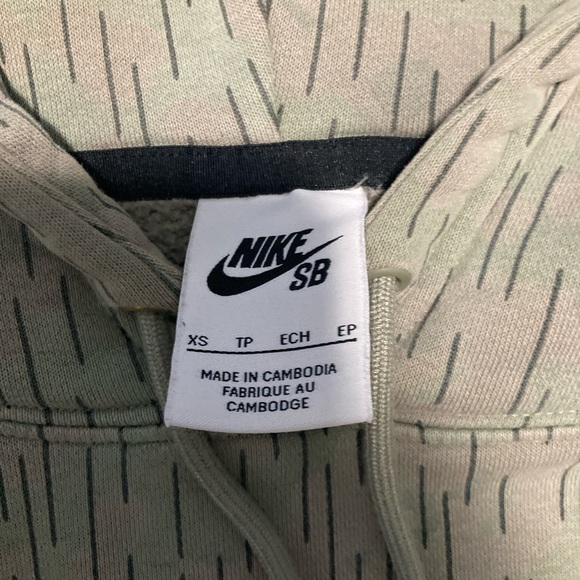 Nike SB Hoodie Camo - Picture 2 of 3